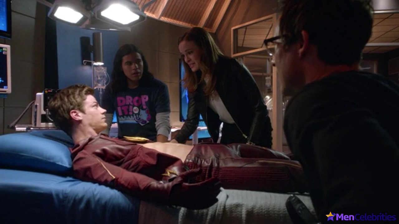 Grant Gustin shirtless and sexy in The Flash