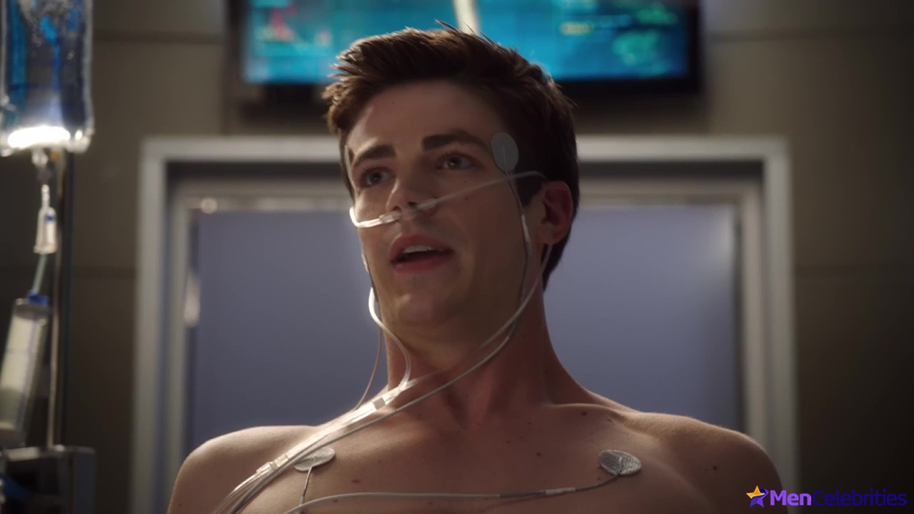 Grant Gustin shirtless and sexy in The Flash