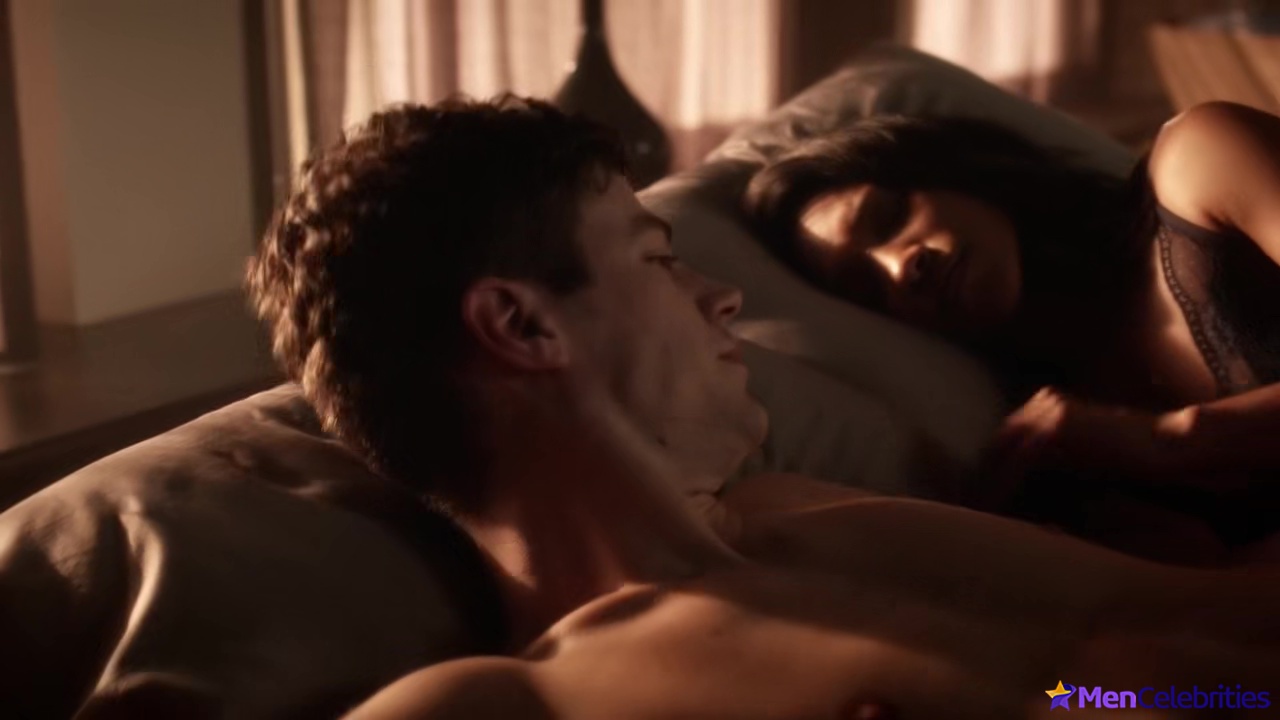 Grant Gustin shirtless and sexy in The Flash