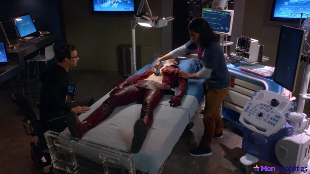 Grant Gustin shirtless and sexy in The Flash