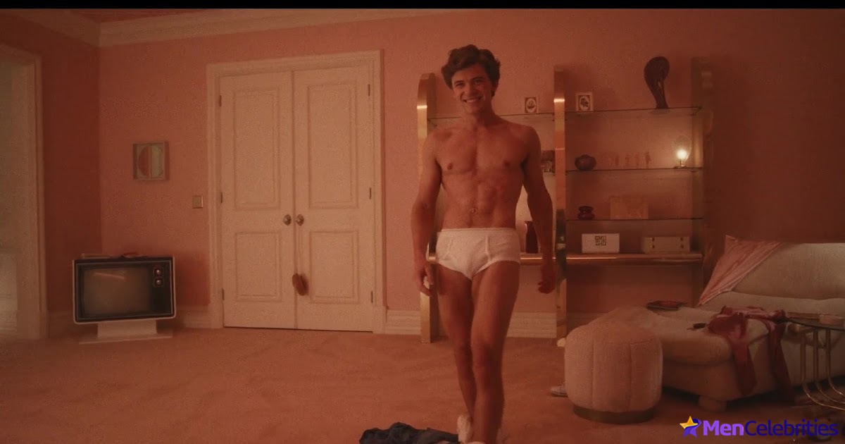 Igby Rigney nude and gay sex scenes in The Shards