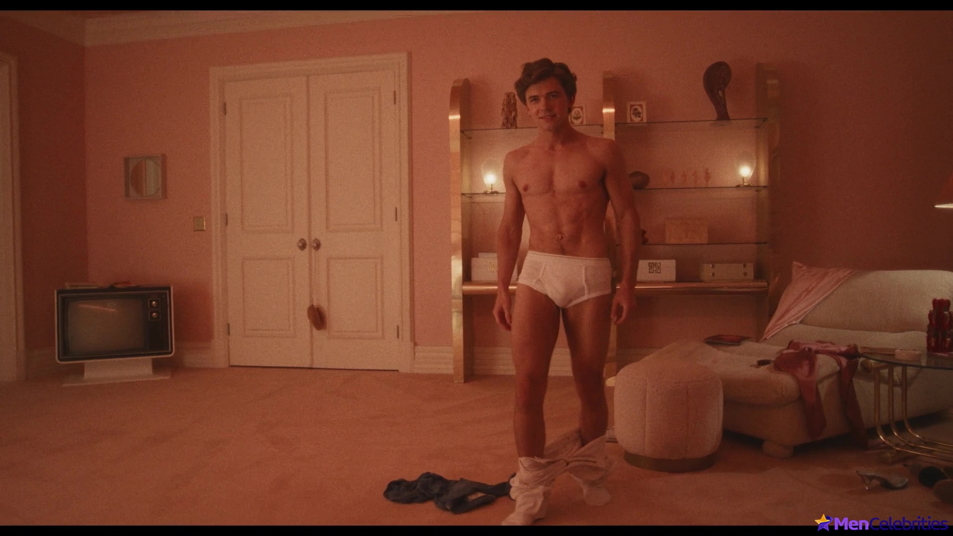 Igby Rigney nude and gay sex scenes in The Shards