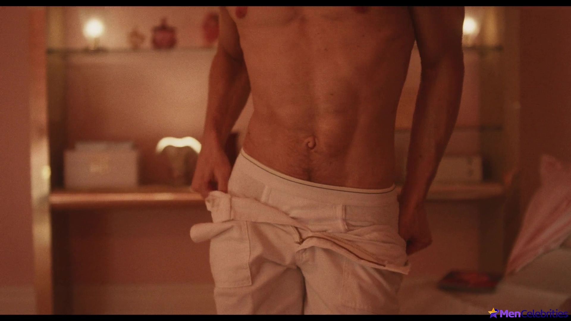 Igby Rigney nude and gay sex scenes in The Shards
