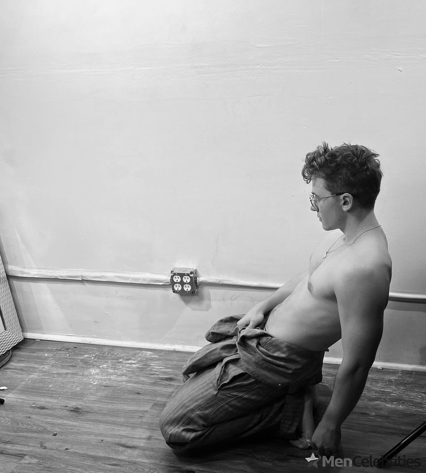 Igby Rigney naked and underwear pics