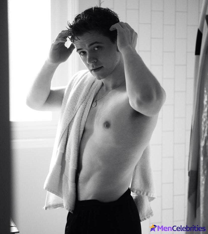 Igby Rigney naked and underwear pics
