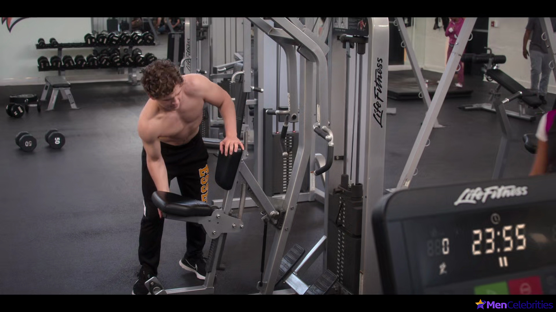 Igby Rigney shirtless in The Sex Lives Of College Girls