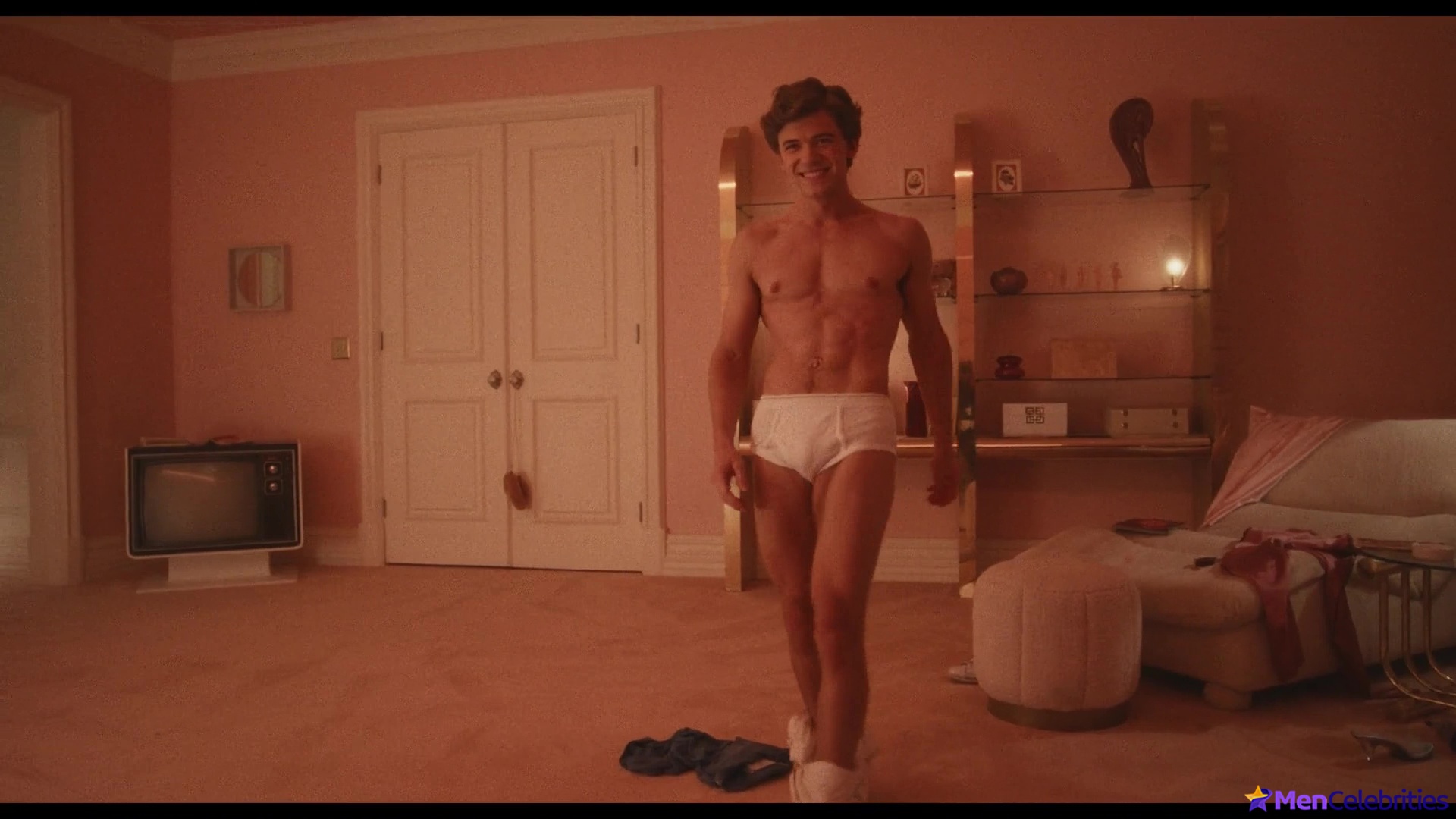 Igby Rigney nude and gay sex scenes in The Shards