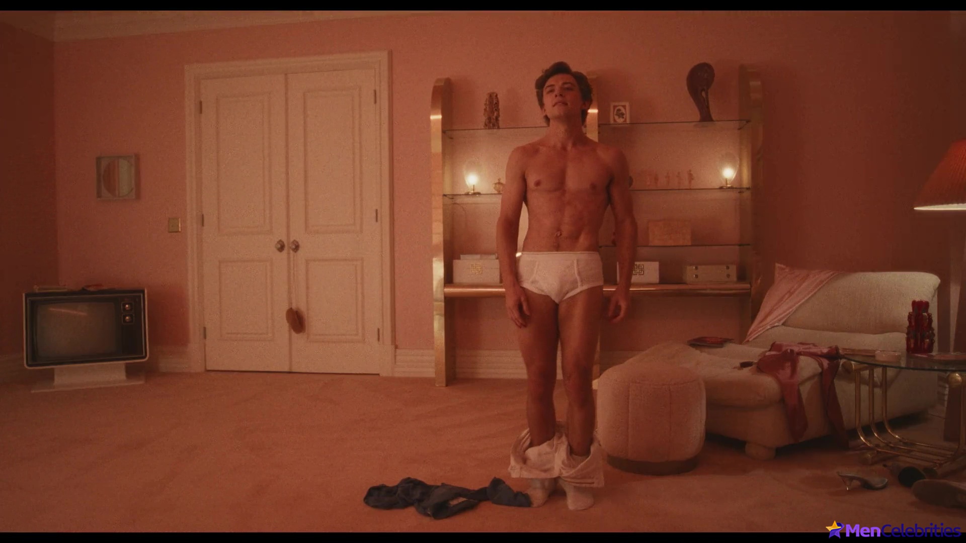 Igby Rigney nude and gay sex scenes in The Shards