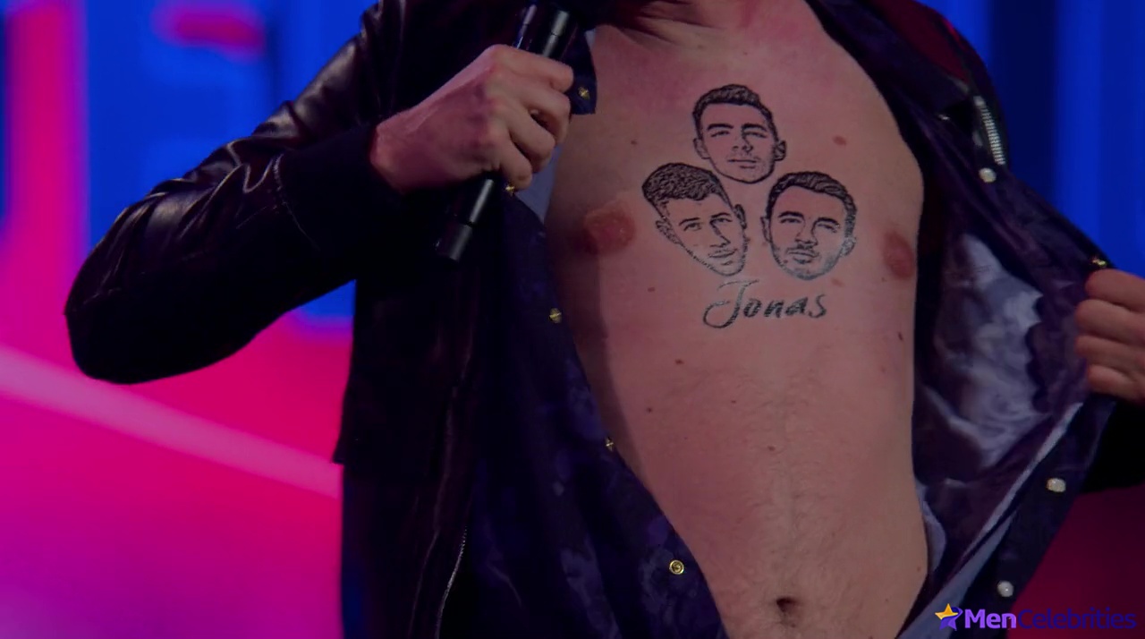 Jack Whitehall oops in Jonas Brothers Family Roast