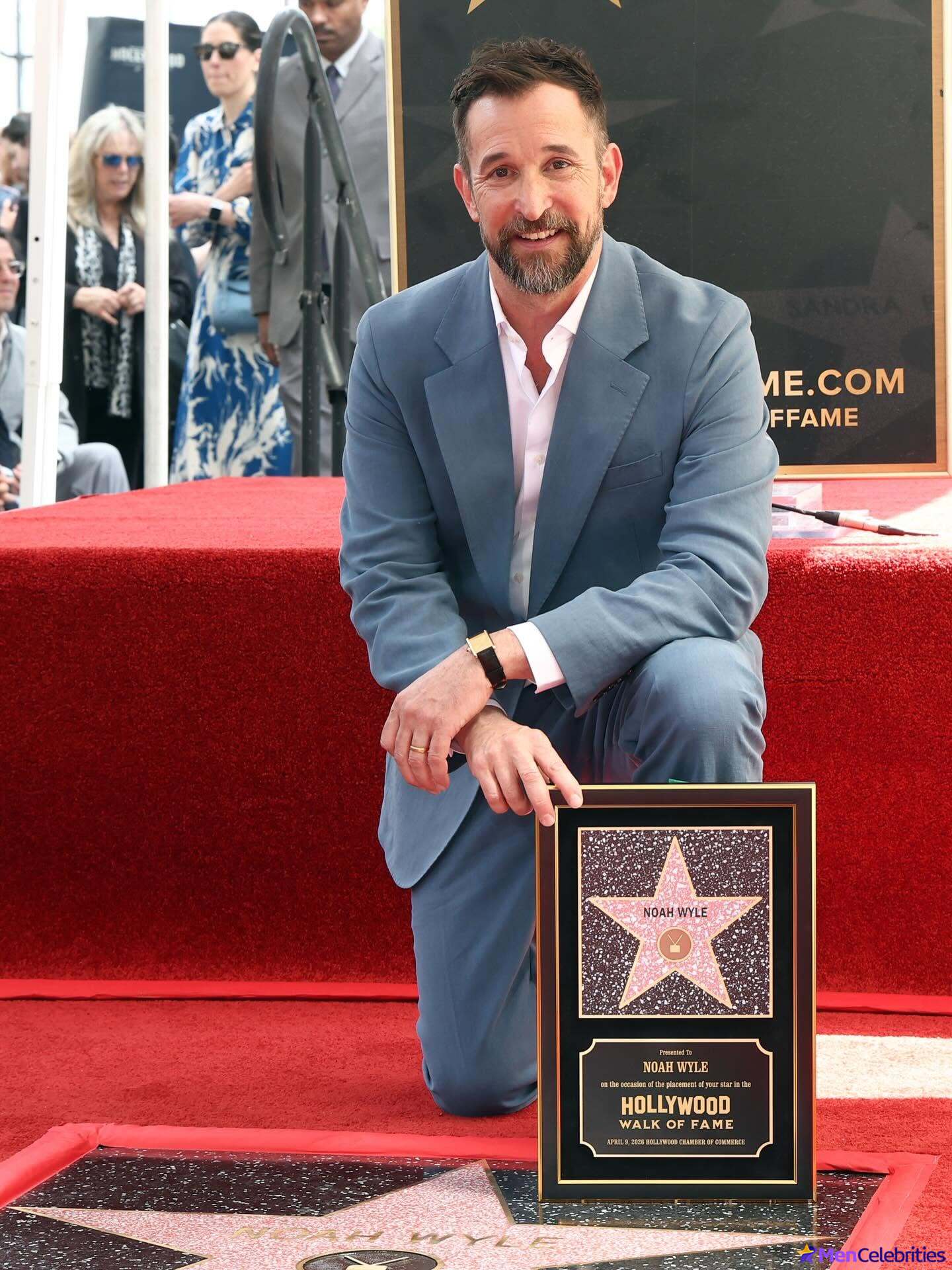 Noah Wyle shirtless and sexy pics