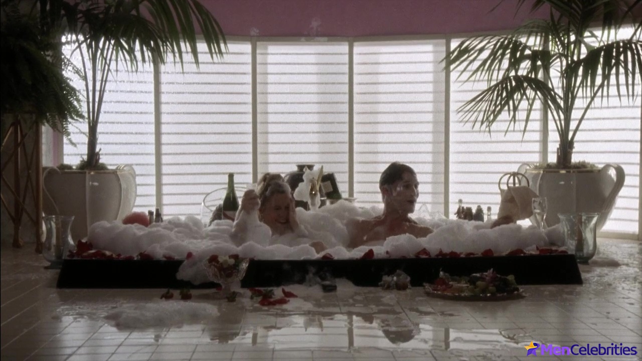Noah Wyle nude and sex scenes in ER