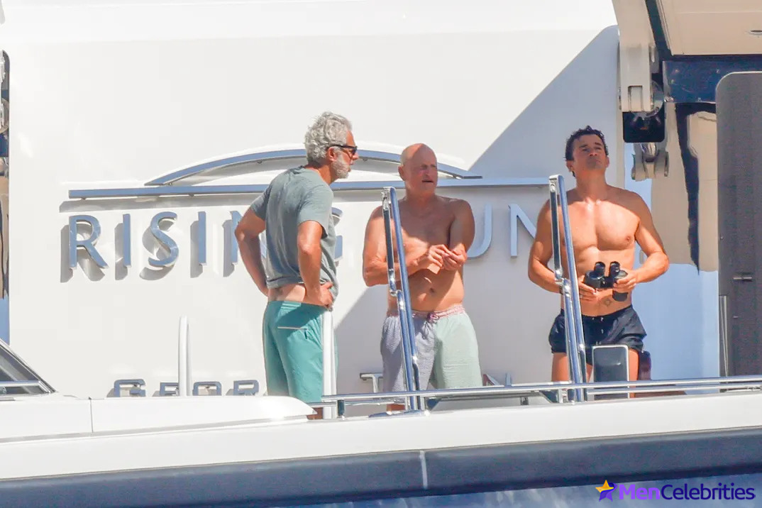 Orlando Blooms Shirtless Yacht Day with Woody Harrelson