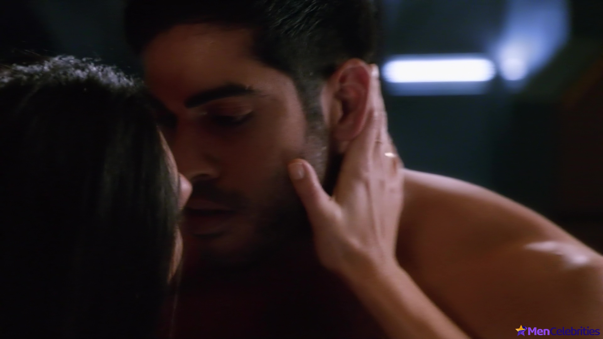 Sachin Bhatt and Nick Zano shirtless in Legends Of Tomorrow 4-11 Seance and Sensibility