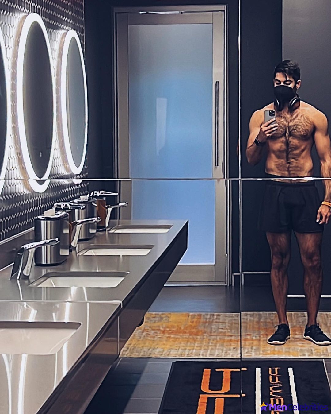 Sachin Bhatt shirtless and dick bulge photos