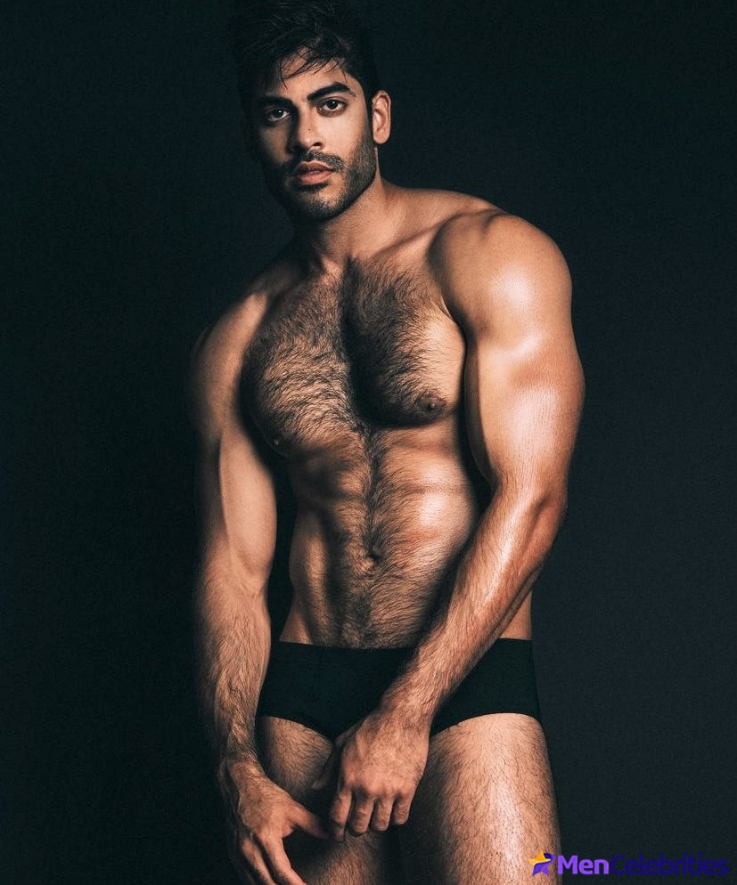 Sachin Bhatt shirtless and dick bulge photos