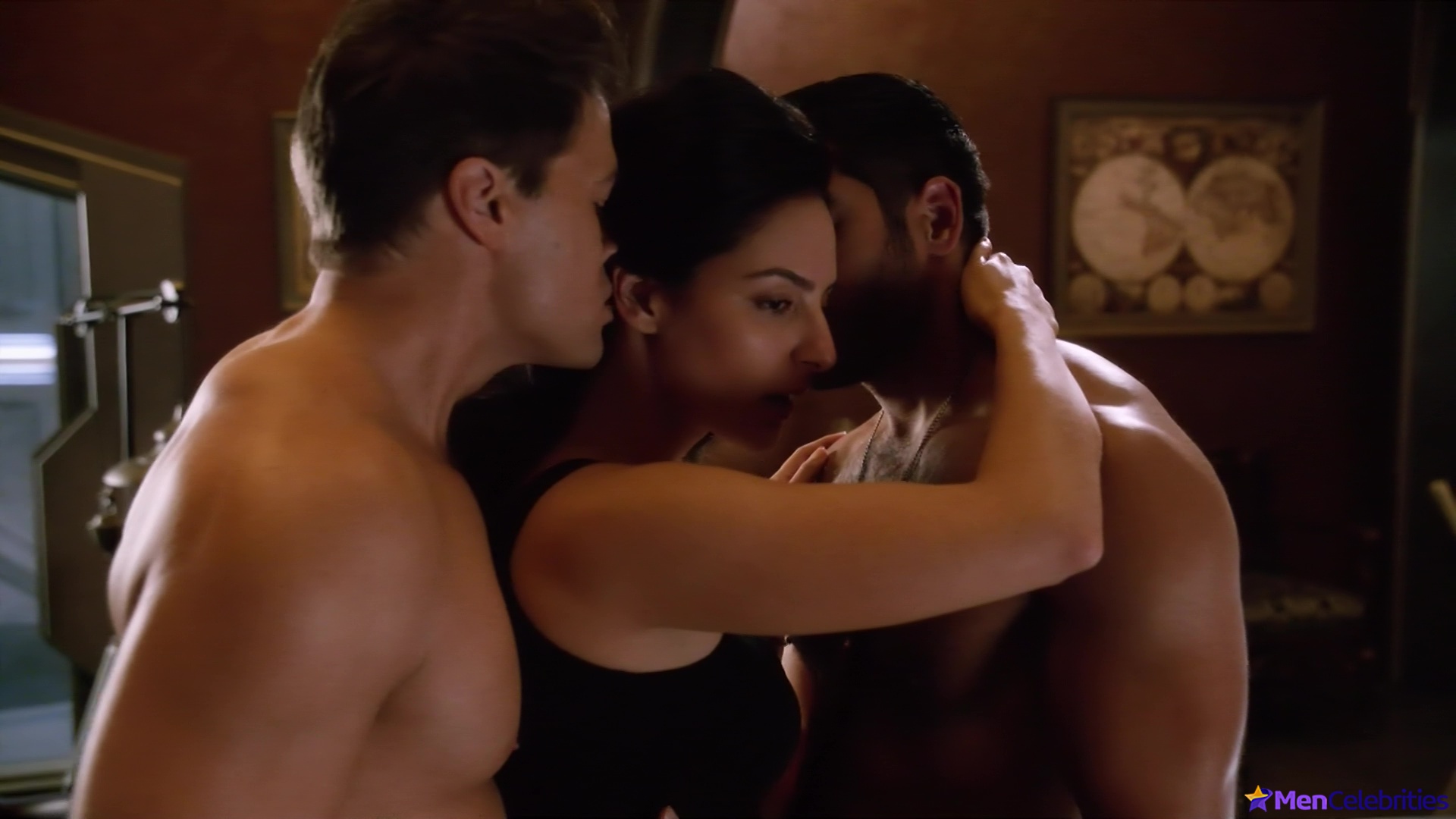 Sachin Bhatt and Nick Zano shirtless in Legends Of Tomorrow 4-11 Seance and Sensibility
