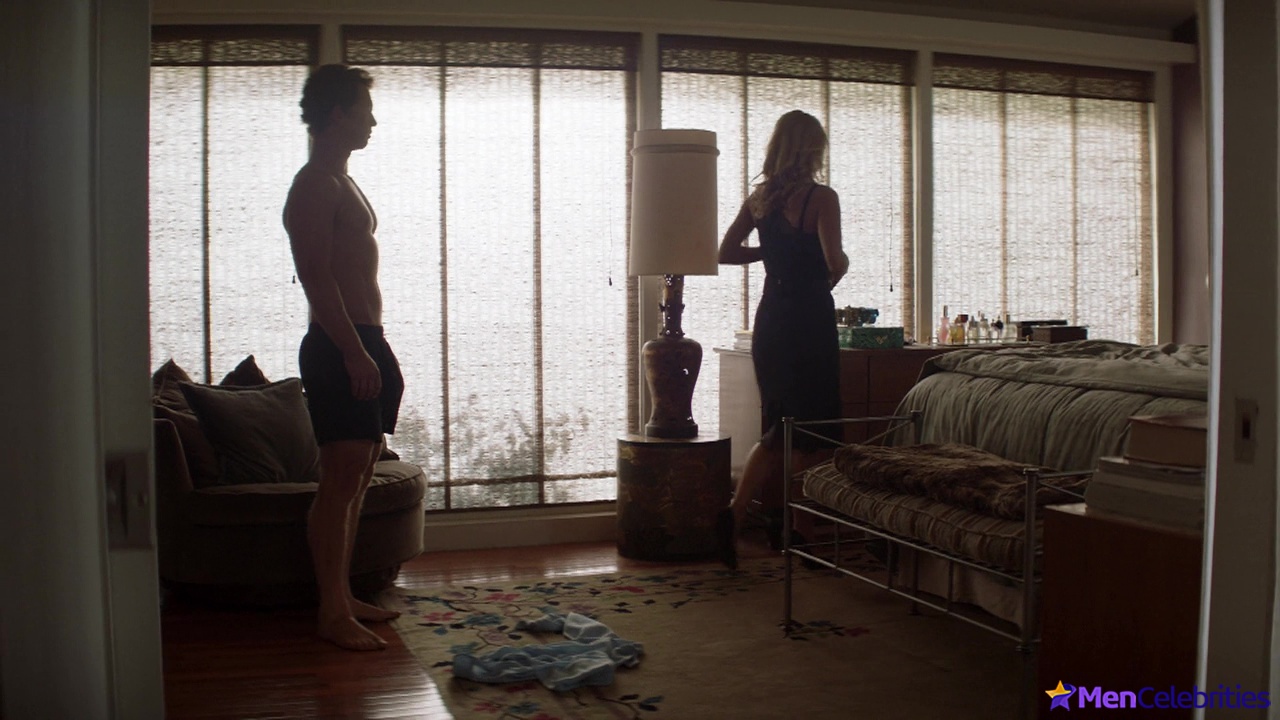 Shawn Hatosy nude in Animal Kingdom