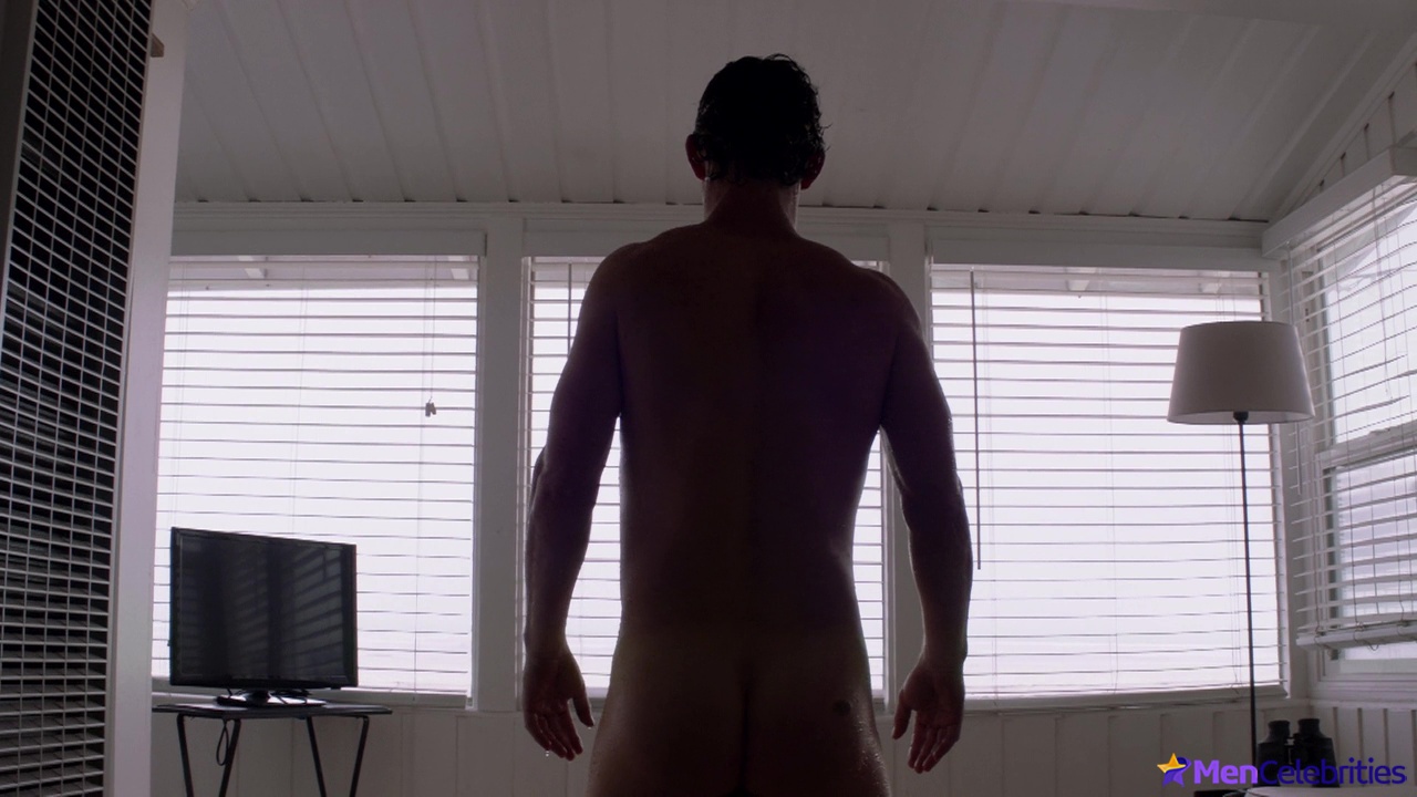 Shawn Hatosy nude in Animal Kingdom