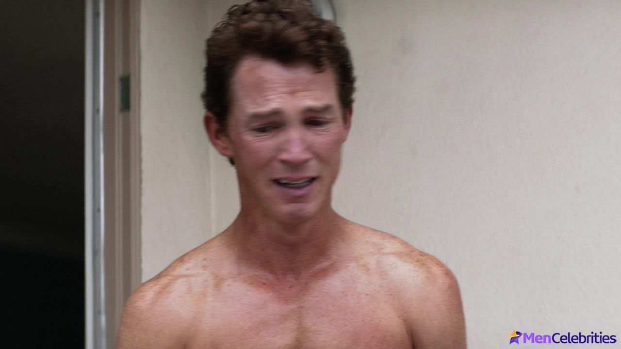 Shawn Hatosy nude in Animal Kingdom