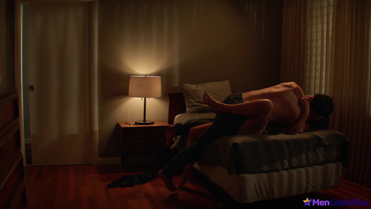 Shawn Hatosy nude in Animal Kingdom