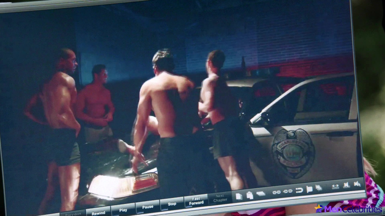 Shawn Hatosy shirtless in Reckless