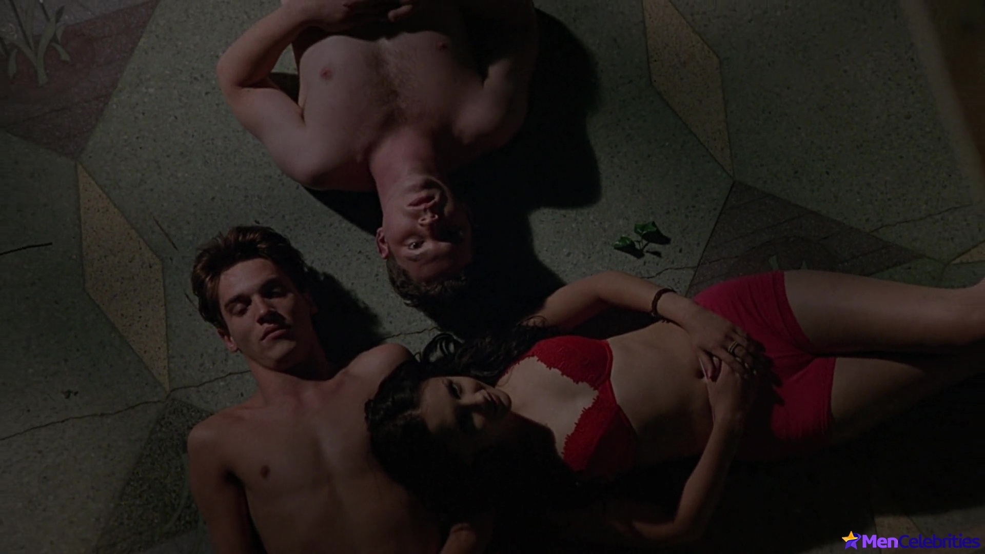 Shawn Hatosy sexy in Tangled