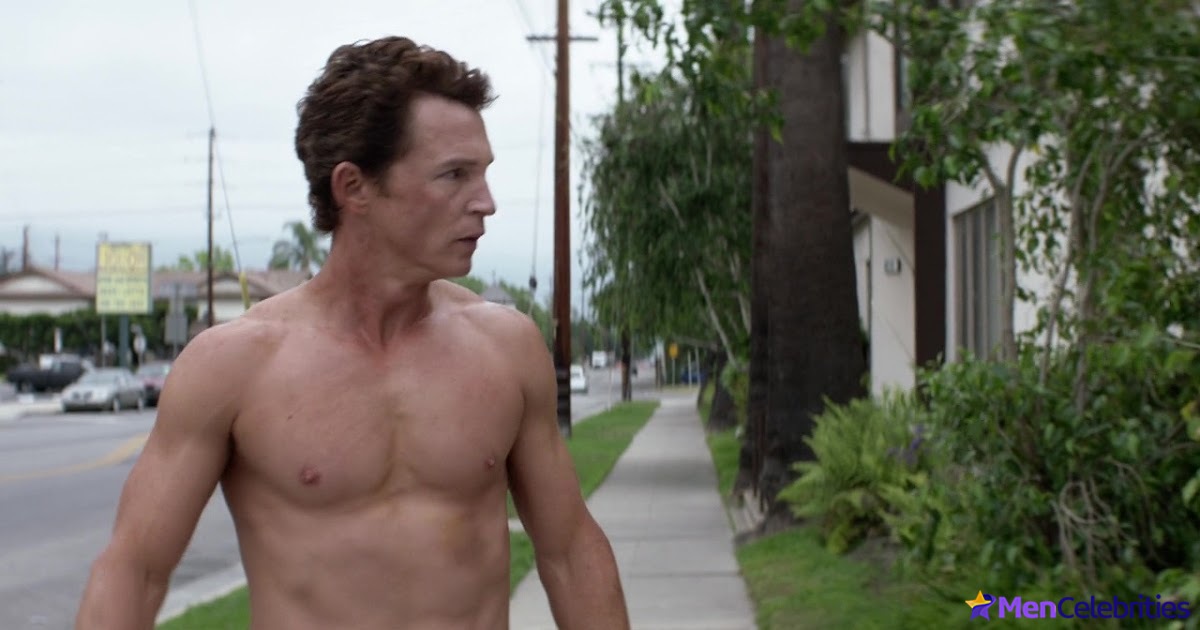 Shawn Hatosy nude in Animal Kingdom