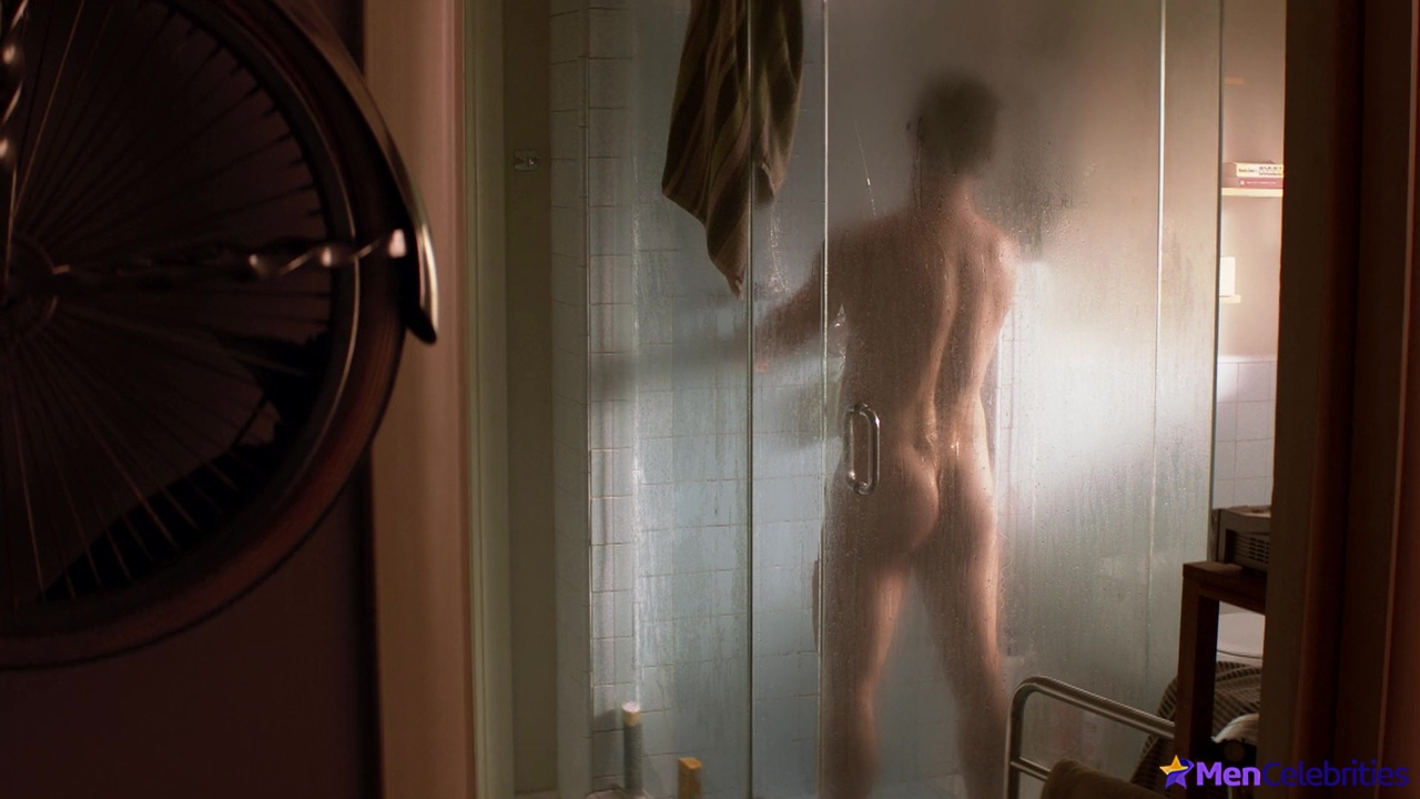 Shawn Hatosy nude in Animal Kingdom