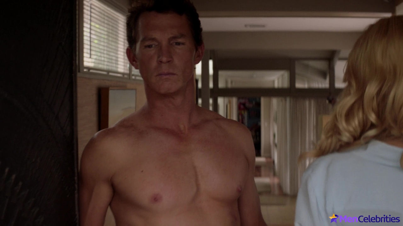 Shawn Hatosy nude in Animal Kingdom