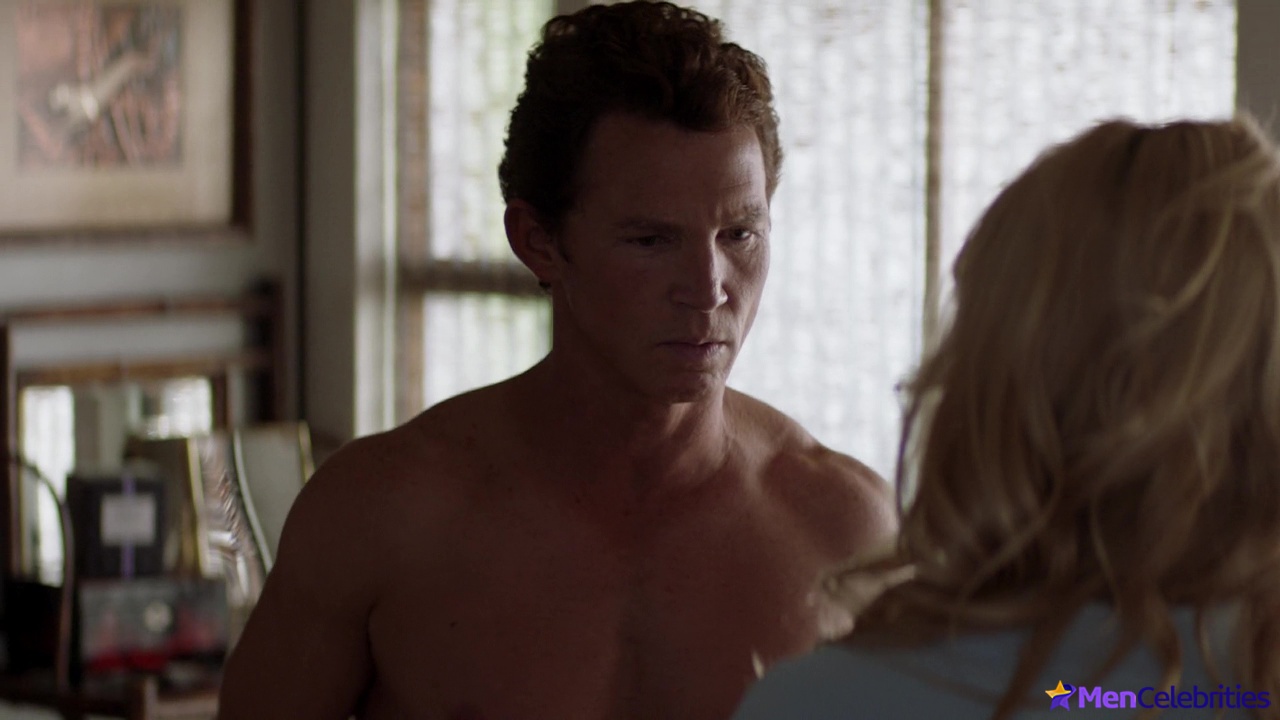 Shawn Hatosy nude in Animal Kingdom
