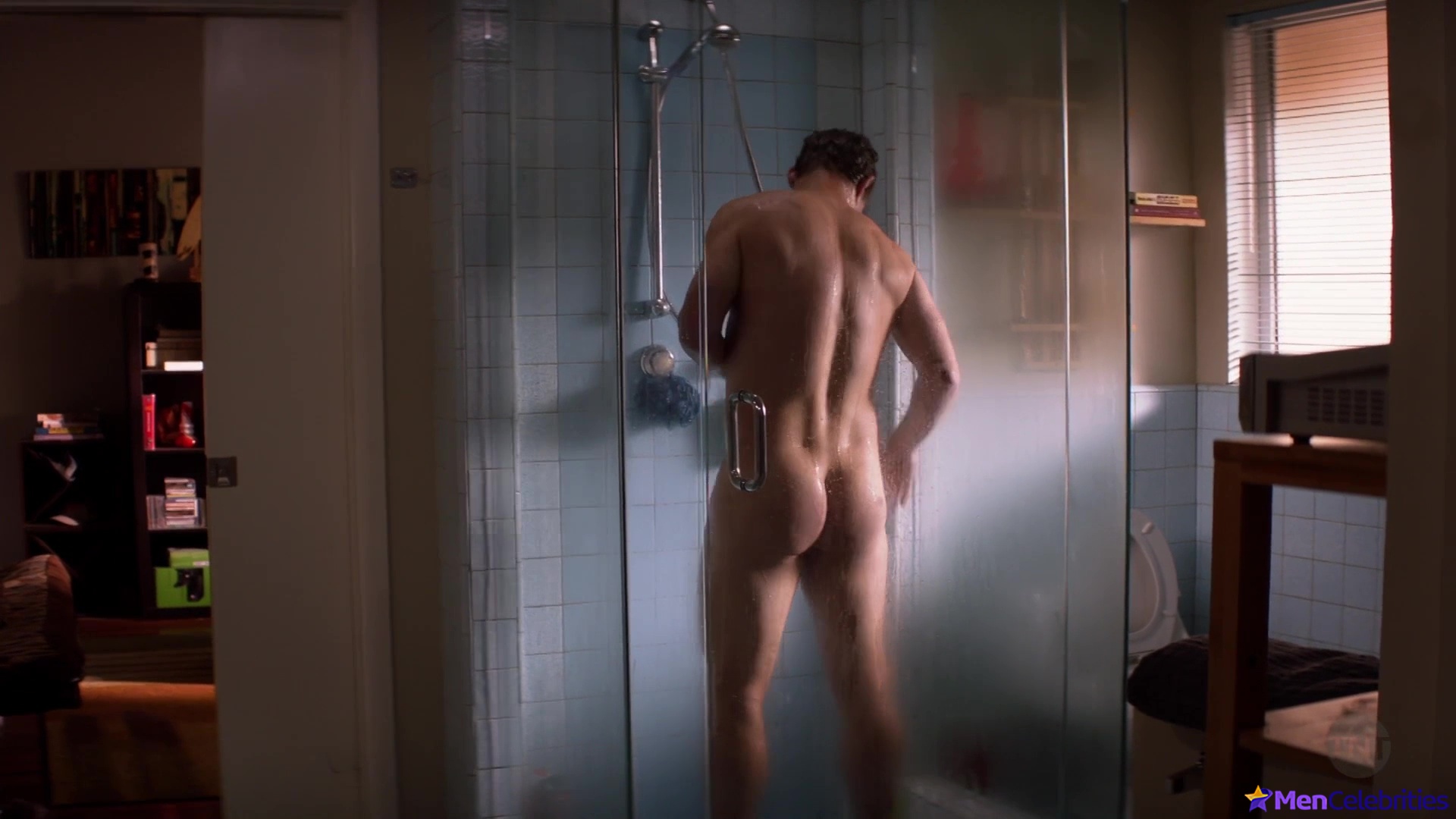 Shawn Hatosy nude in Animal Kingdom