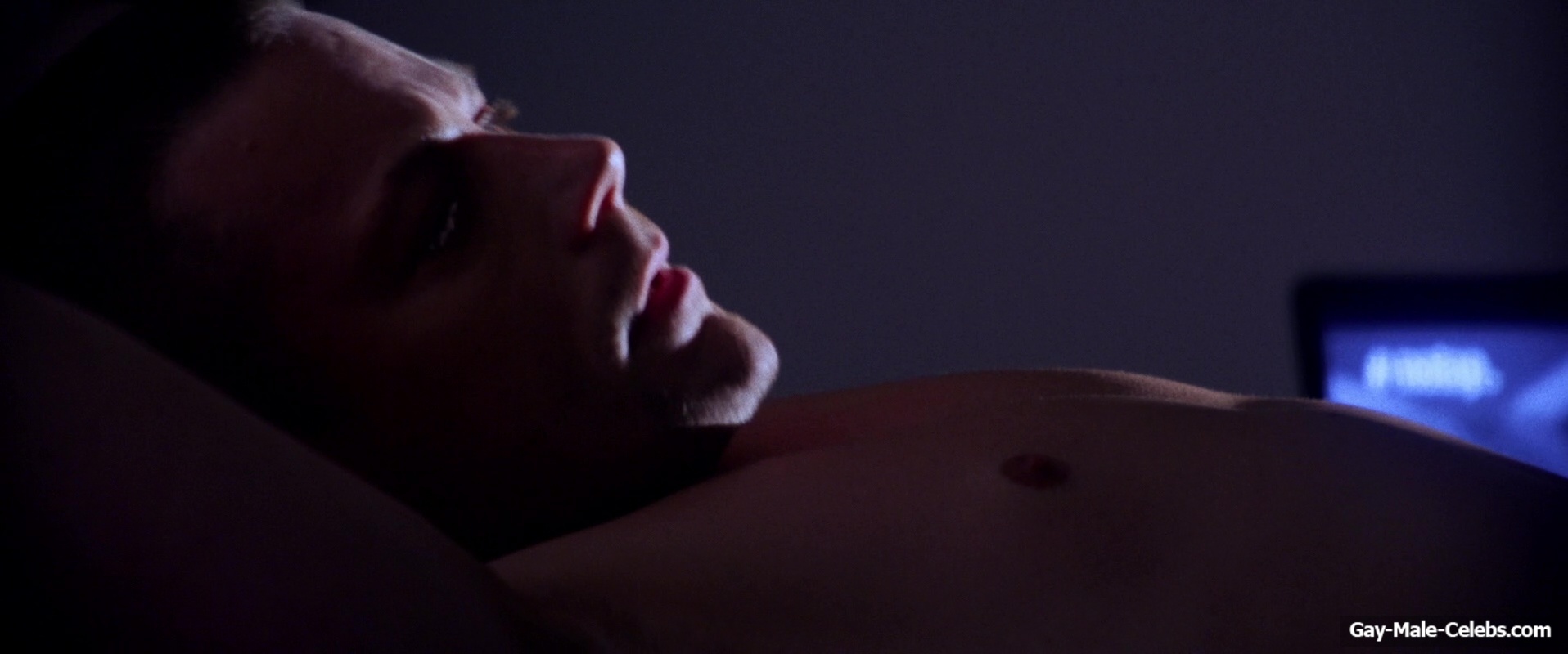 Tim Pocock Nude And Jerk Off Scenes in Body Blow