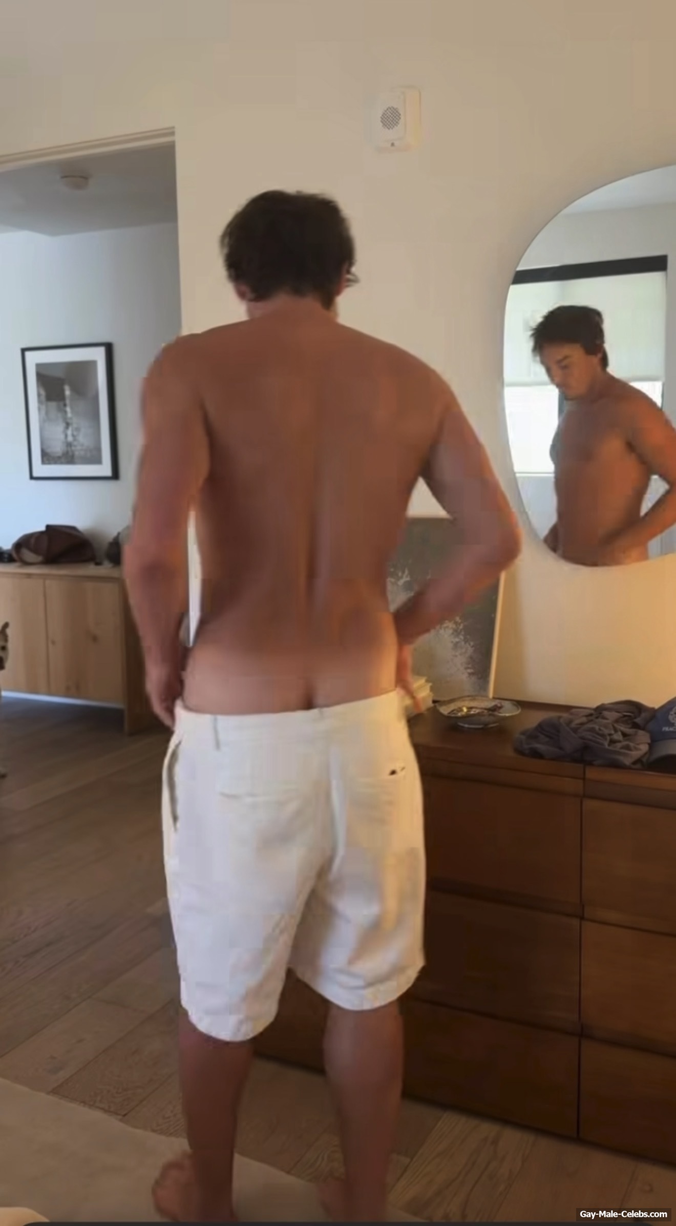 Tyler Blackburn Cut Cock Slip and Nude Photos