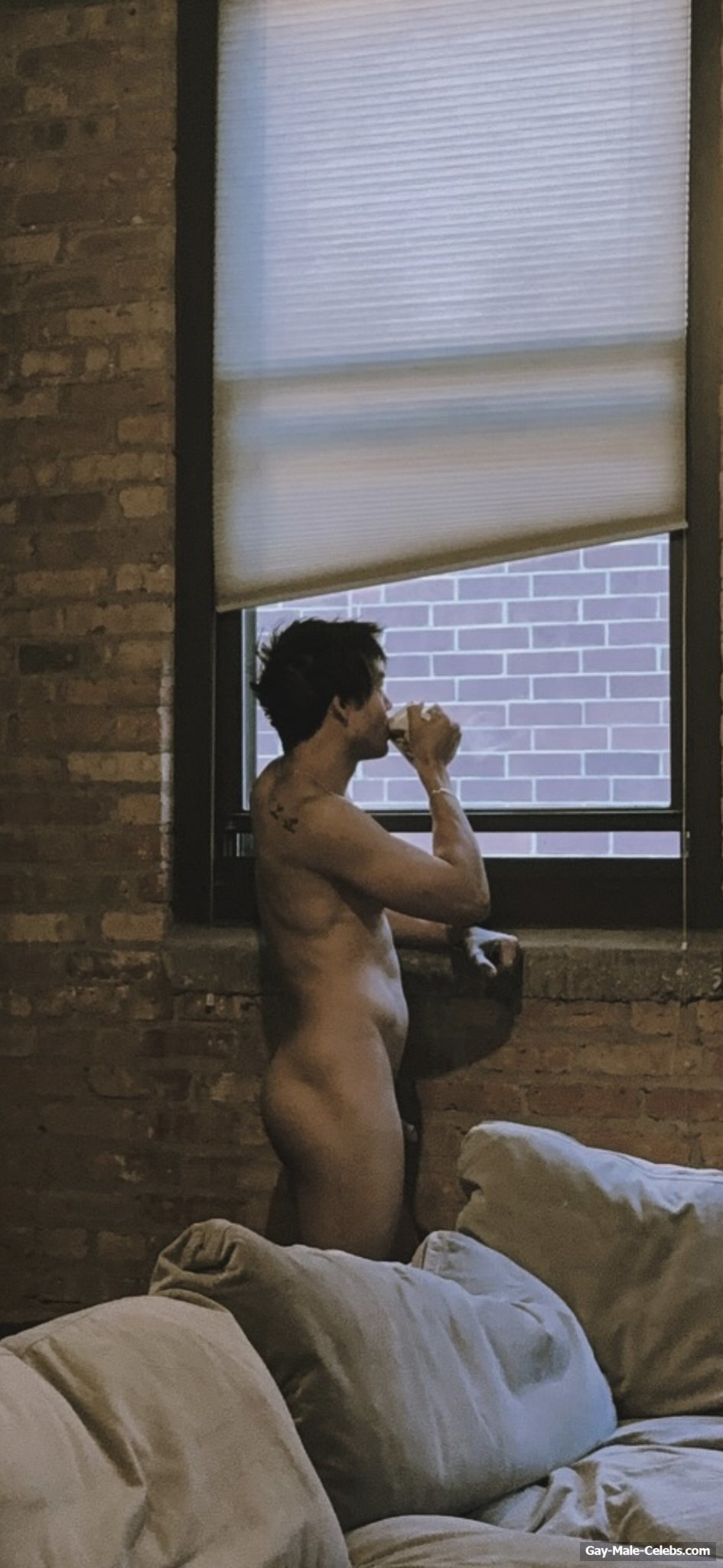 Tyler Blackburn Cut Cock Slip and Nude Photos
