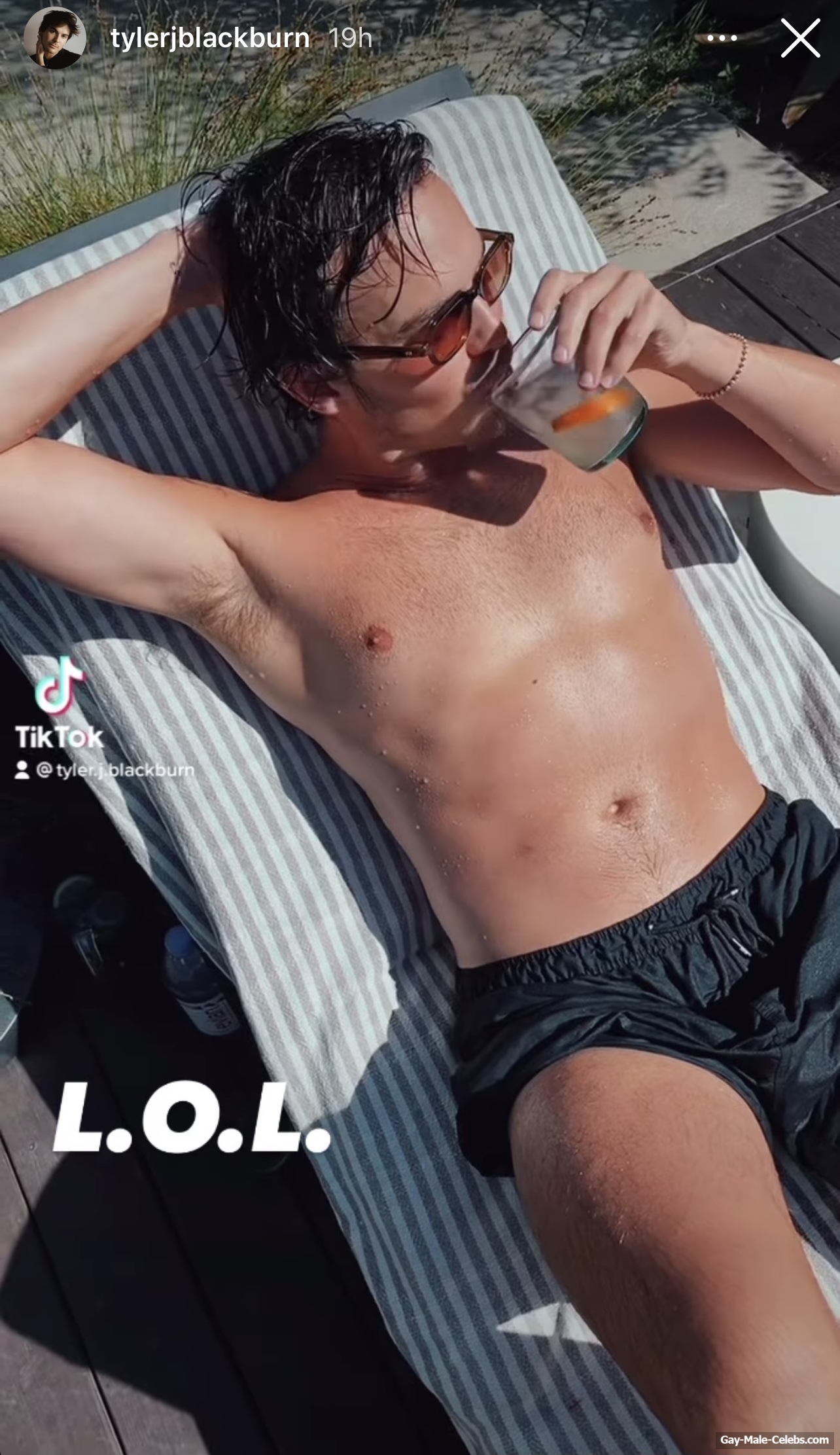 Tyler Blackburn Cut Cock Slip and Nude Photos