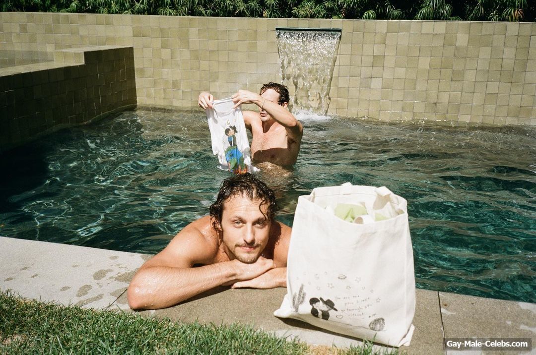 Tyler Blackburn Cut Cock Slip and Nude Photos
