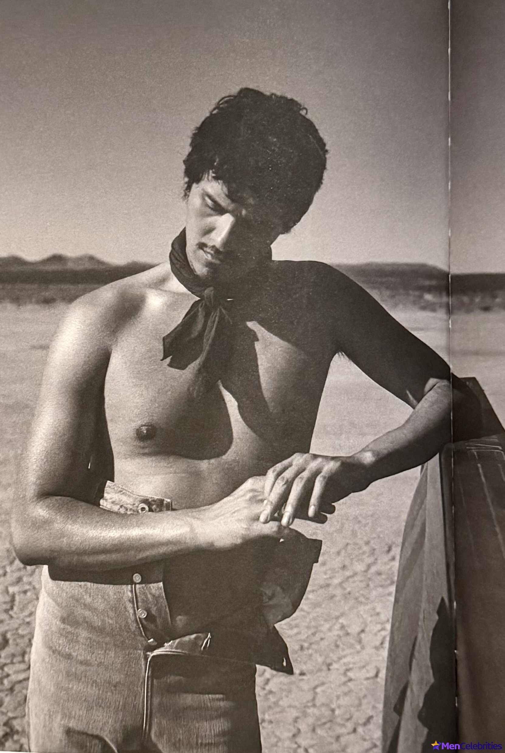 Omar Apollo naked and sexy pics