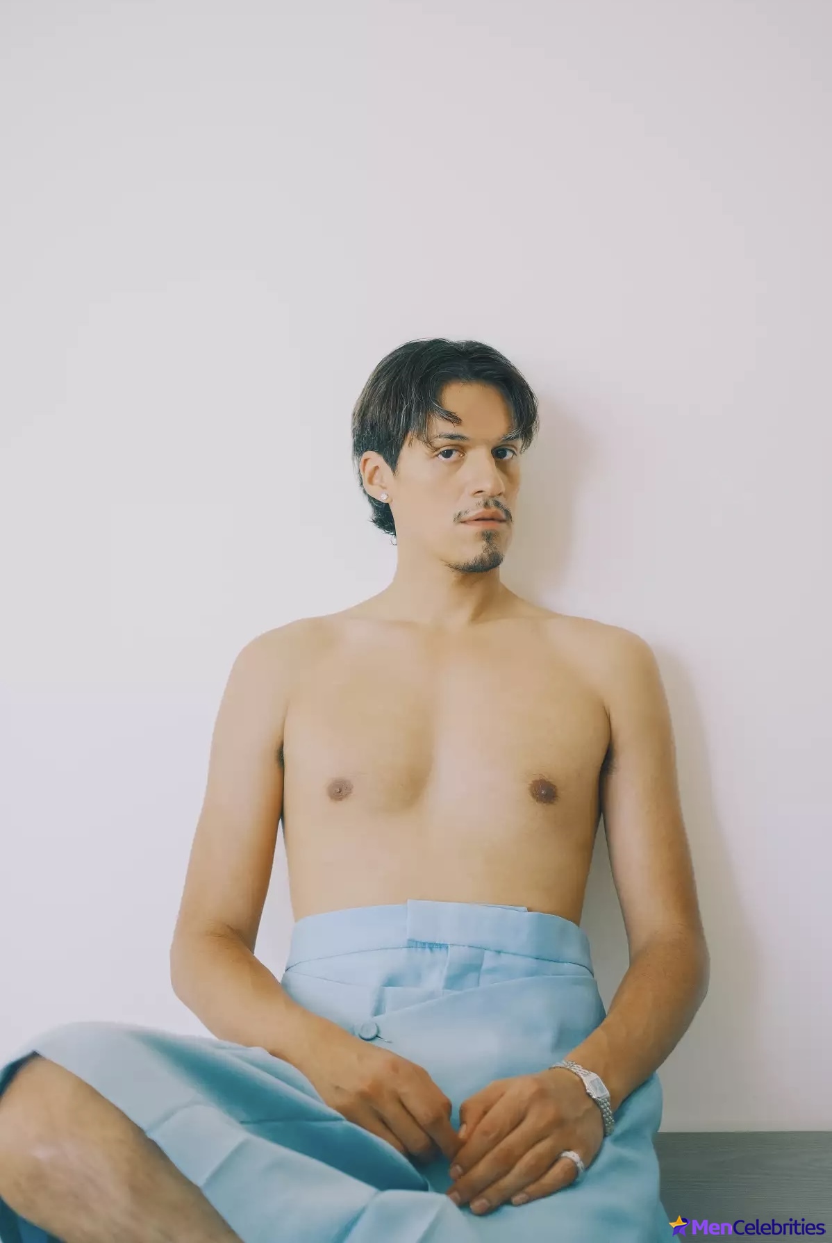 Omar Apollo naked and sexy pics