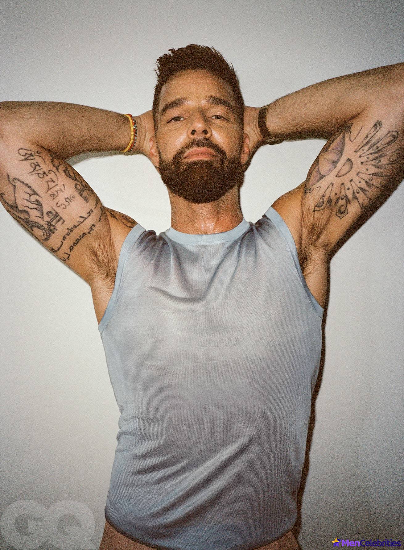 Ricky Martin cock bulge and naked pics