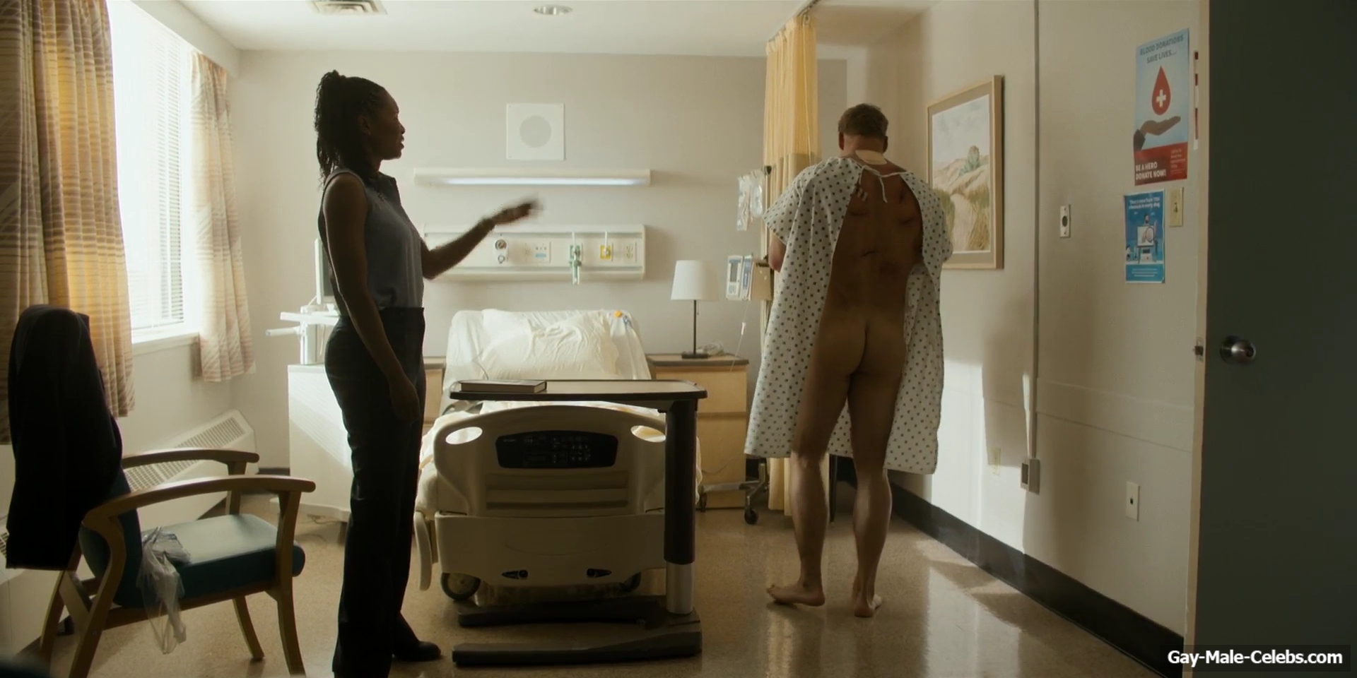 Alan Ritchson Exposed Bare Ass in Reacher