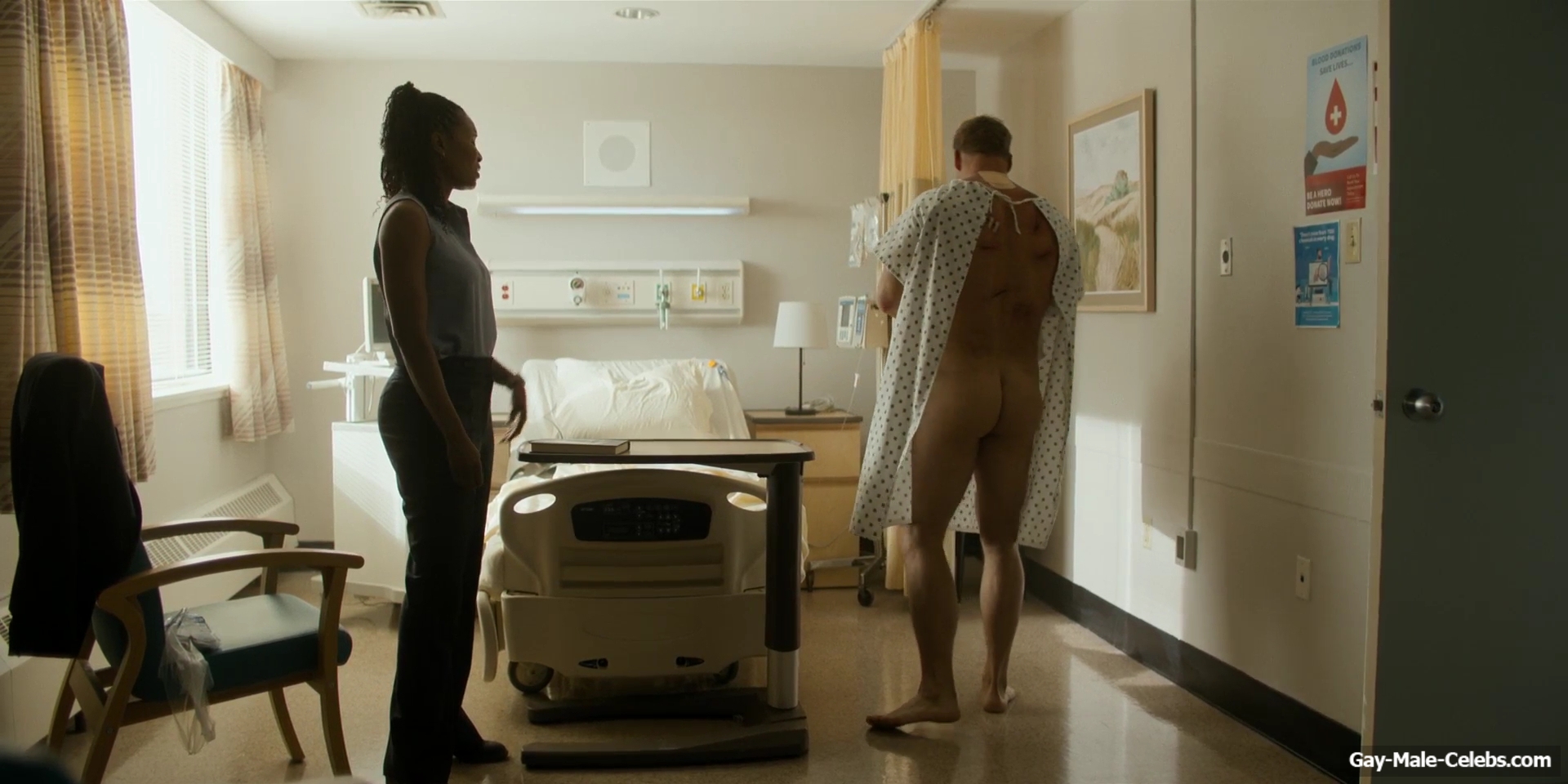Alan Ritchson Exposed Bare Ass in Reacher