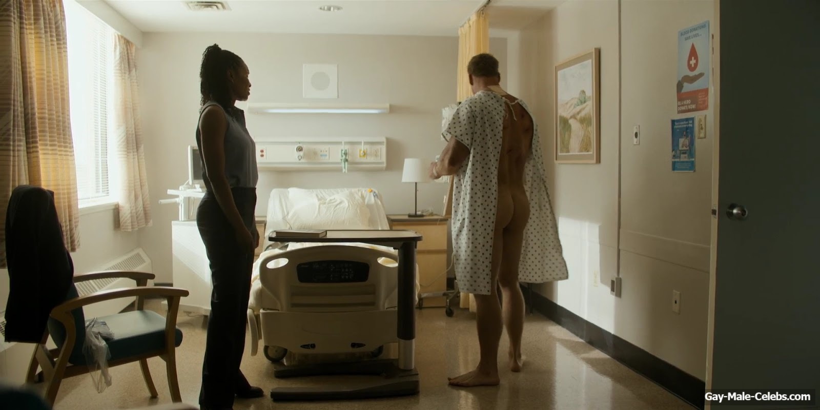 Alan Ritchson Exposed Bare Ass in Reacher