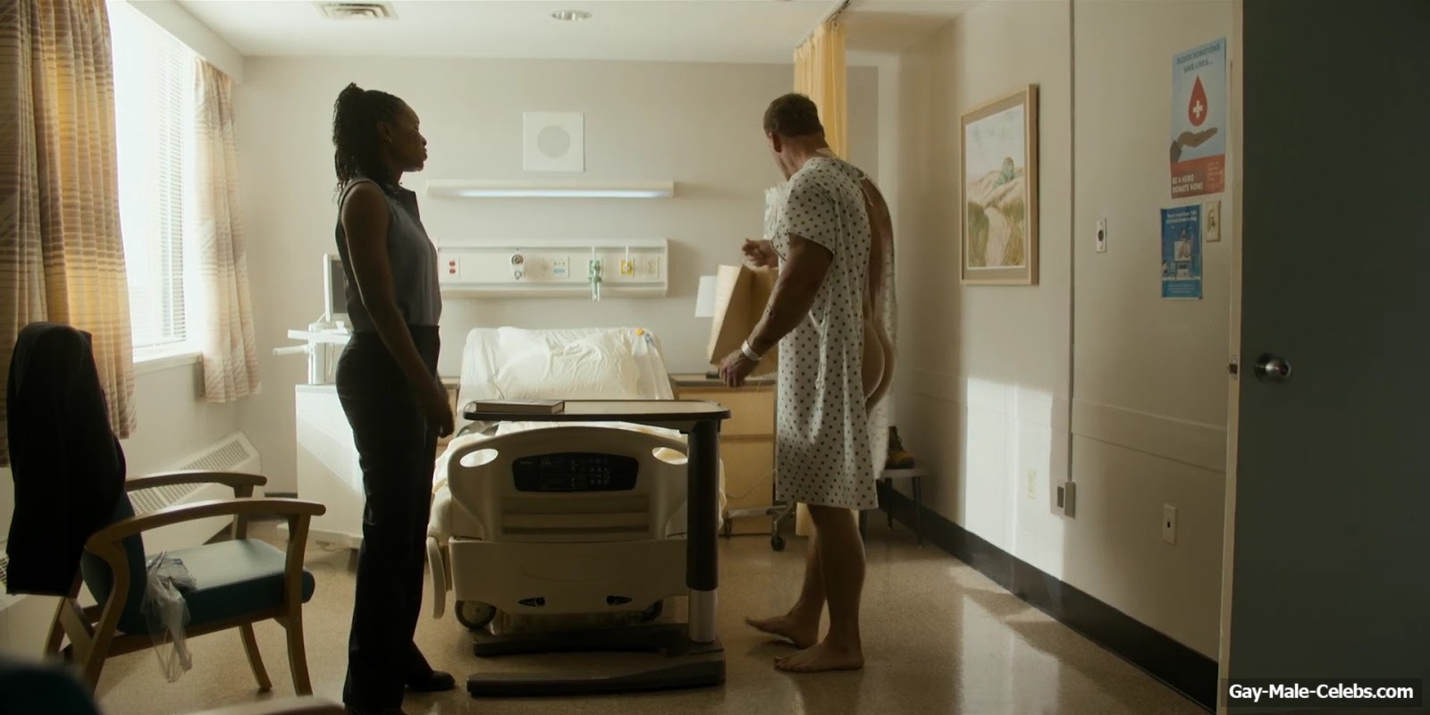 Alan Ritchson Exposed Bare Ass in Reacher