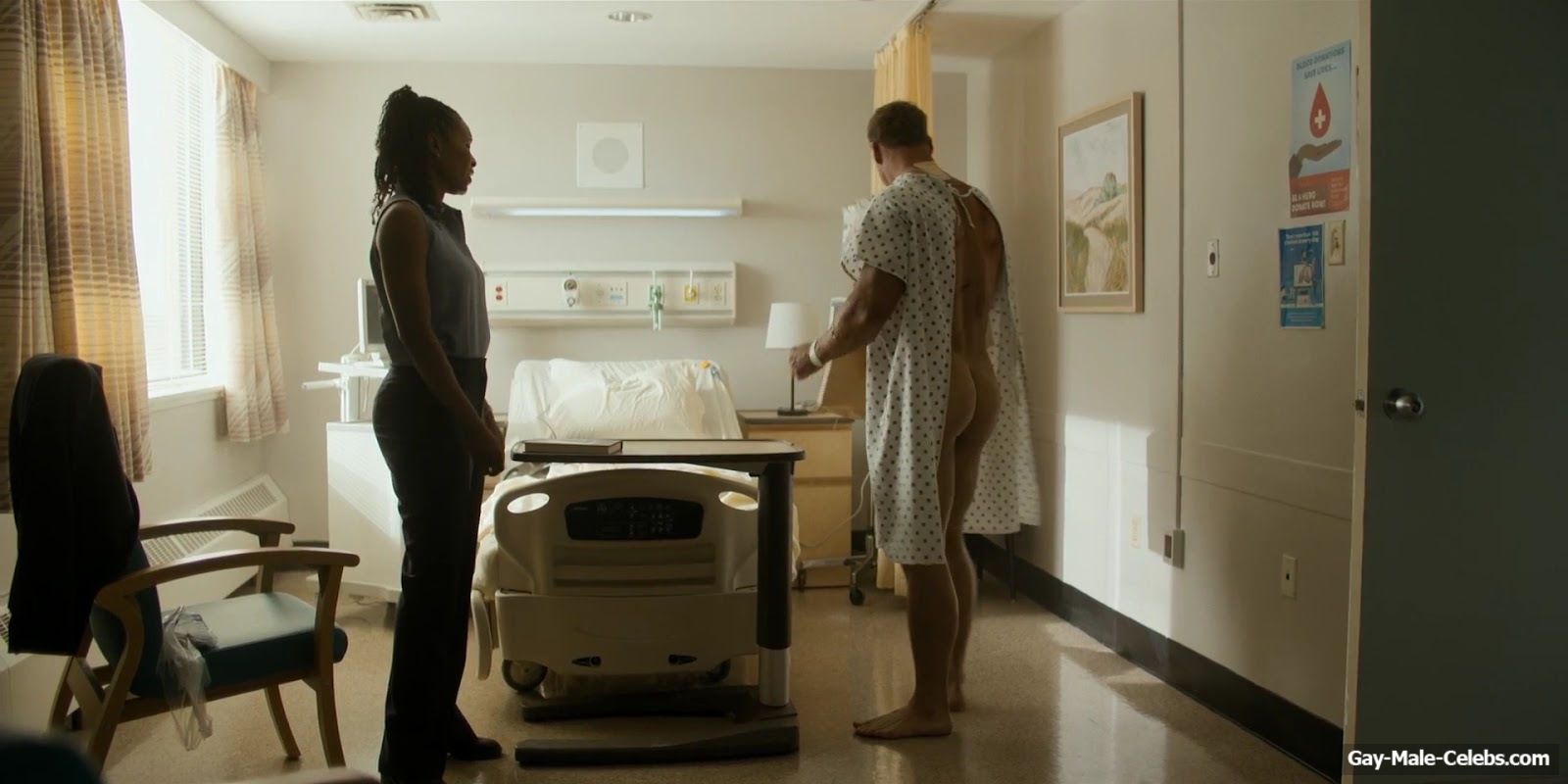 Alan Ritchson Exposed Bare Ass in Reacher