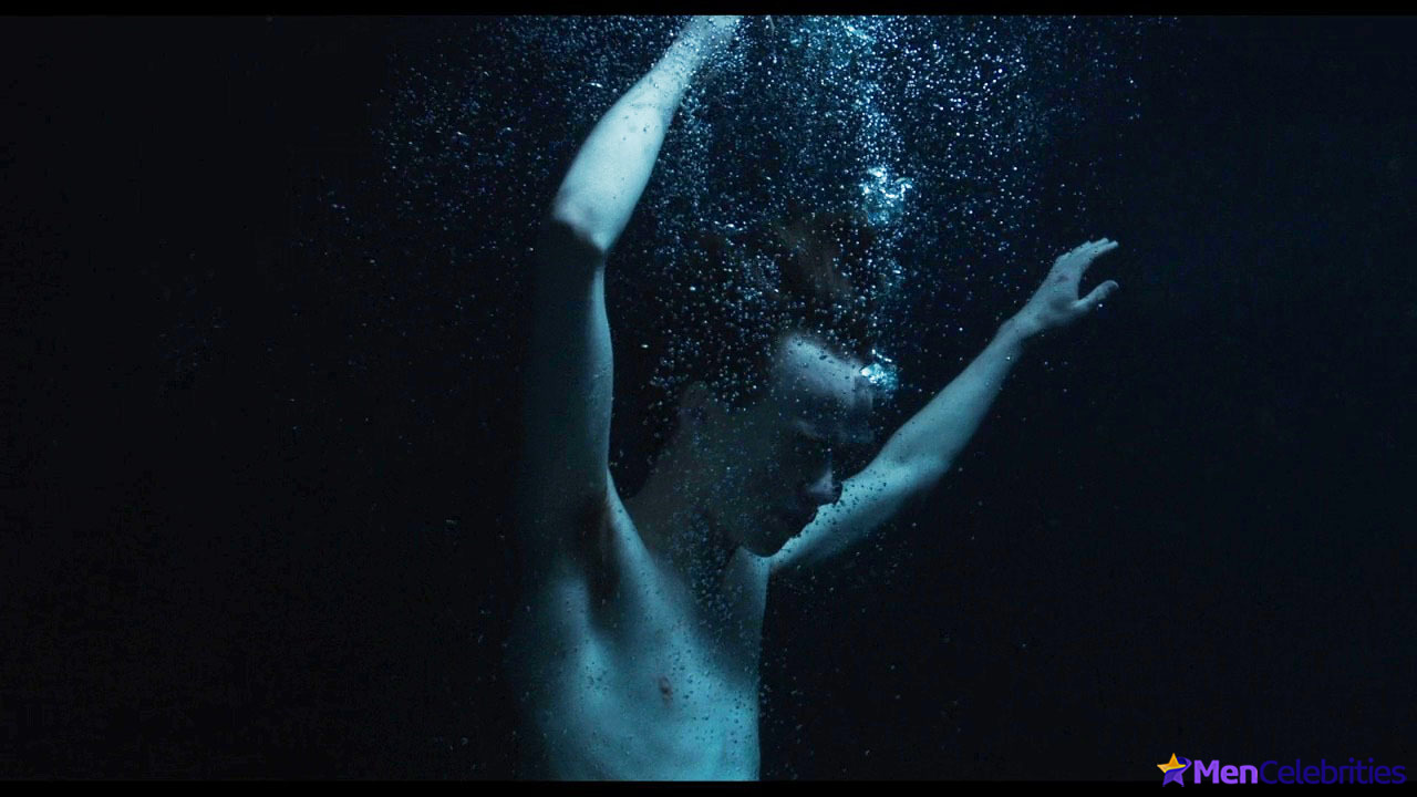 Alex Lawther nude penis and gay scenes