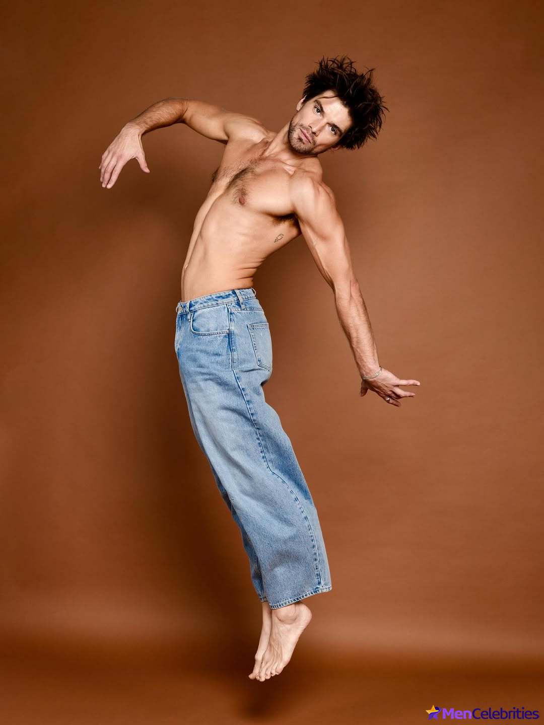 Jackson Gallagher shirtless and sexy photos