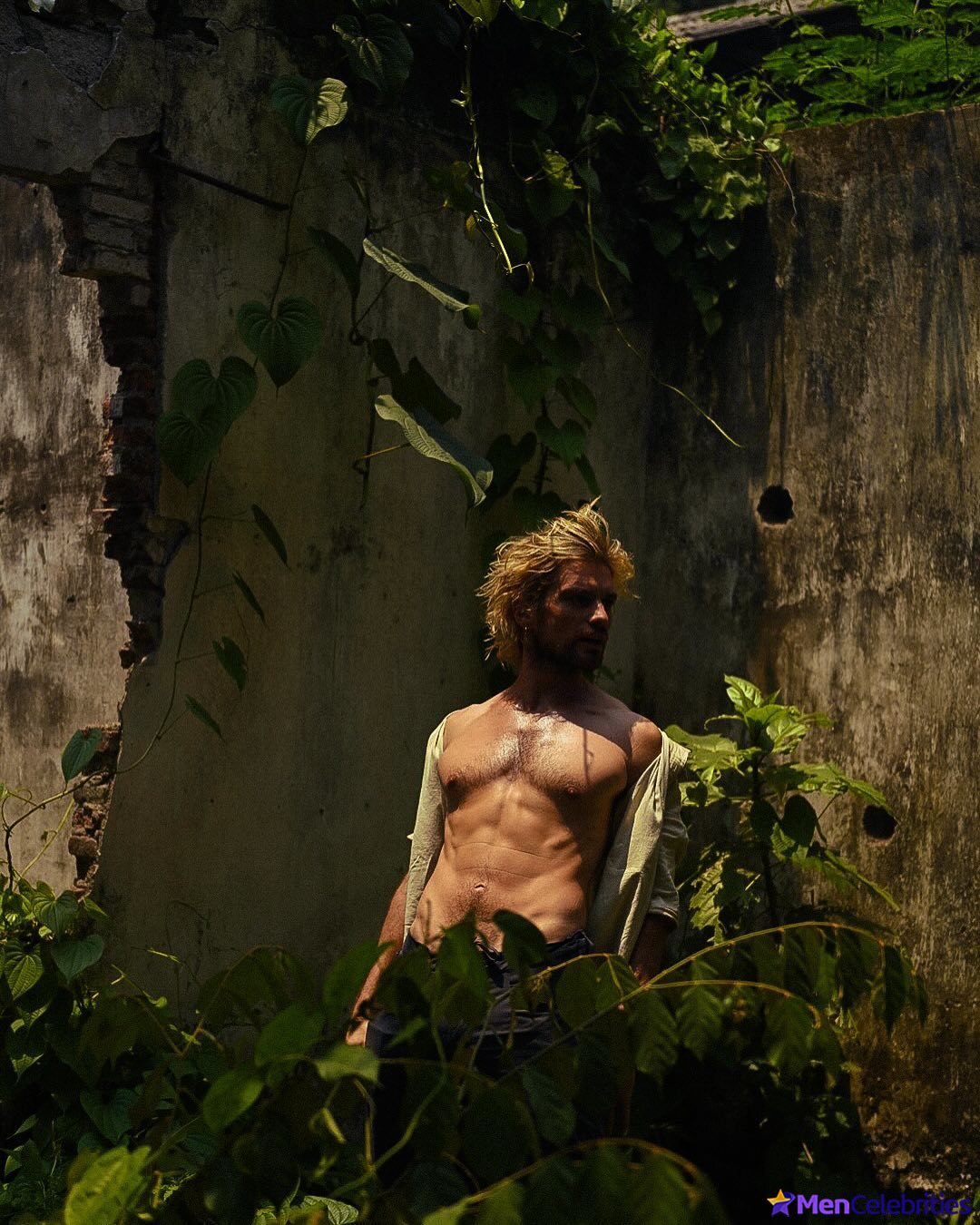 Jackson Gallagher shirtless and sexy photos