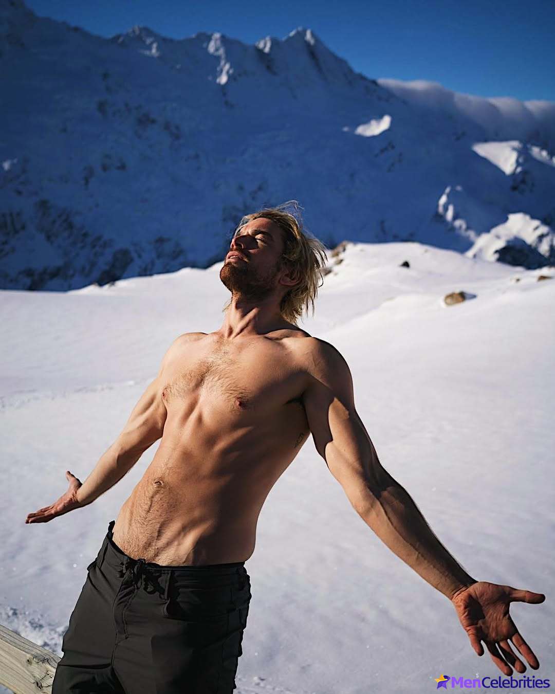 Jackson Gallagher shirtless and sexy photos