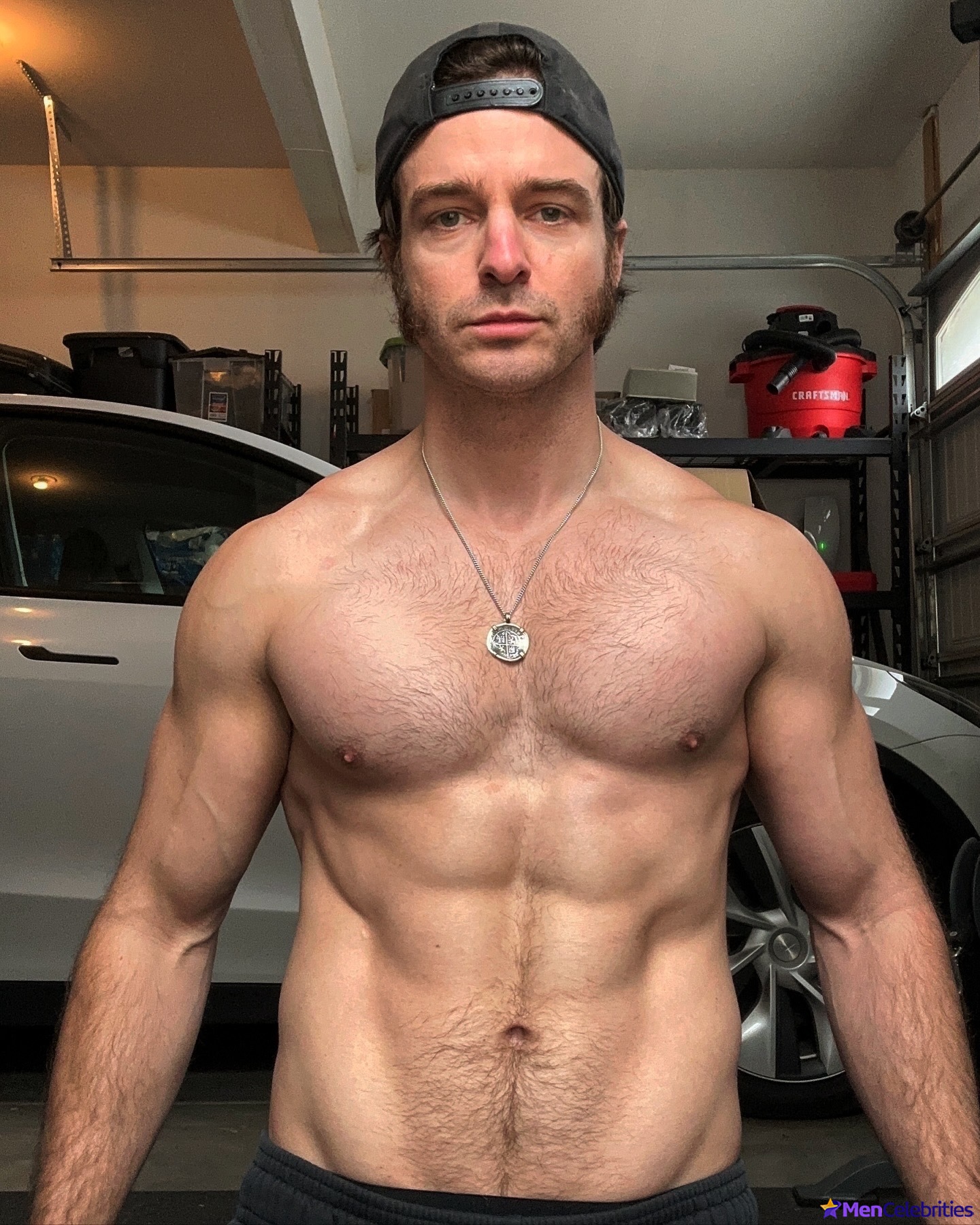 Jake Stormoen shirtless and hot selfie pics