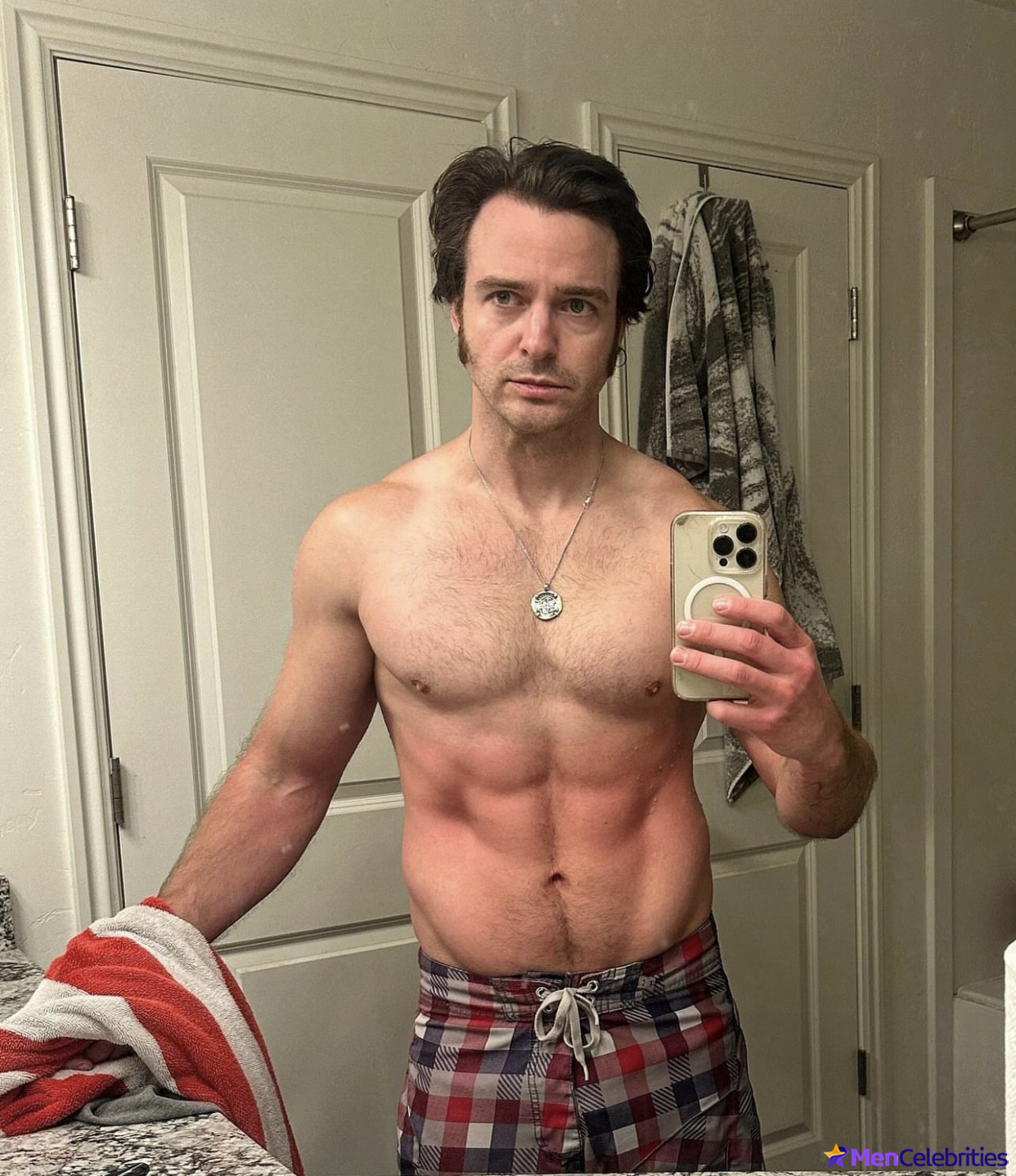 Jake Stormoen shirtless and hot selfie pics